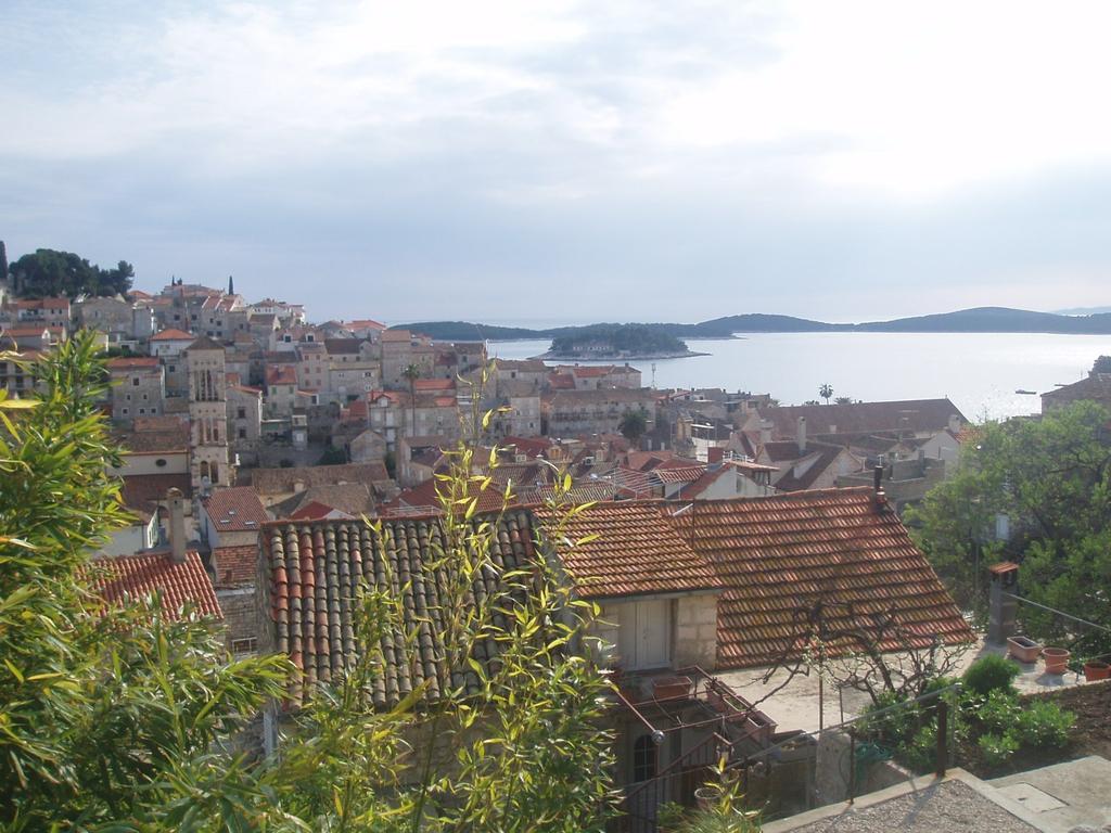 Apartments Seka Hvar Town Room photo