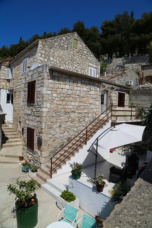 Apartments Seka Hvar Town Exterior photo